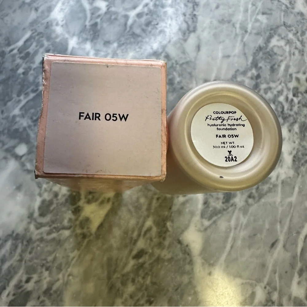 Colourpop Pretty Fresh Foundation‎ Fair 05W